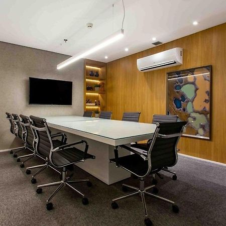 Suite Luxuosa Com Cozinha Blend Smart 1356 Goiania Exterior photo